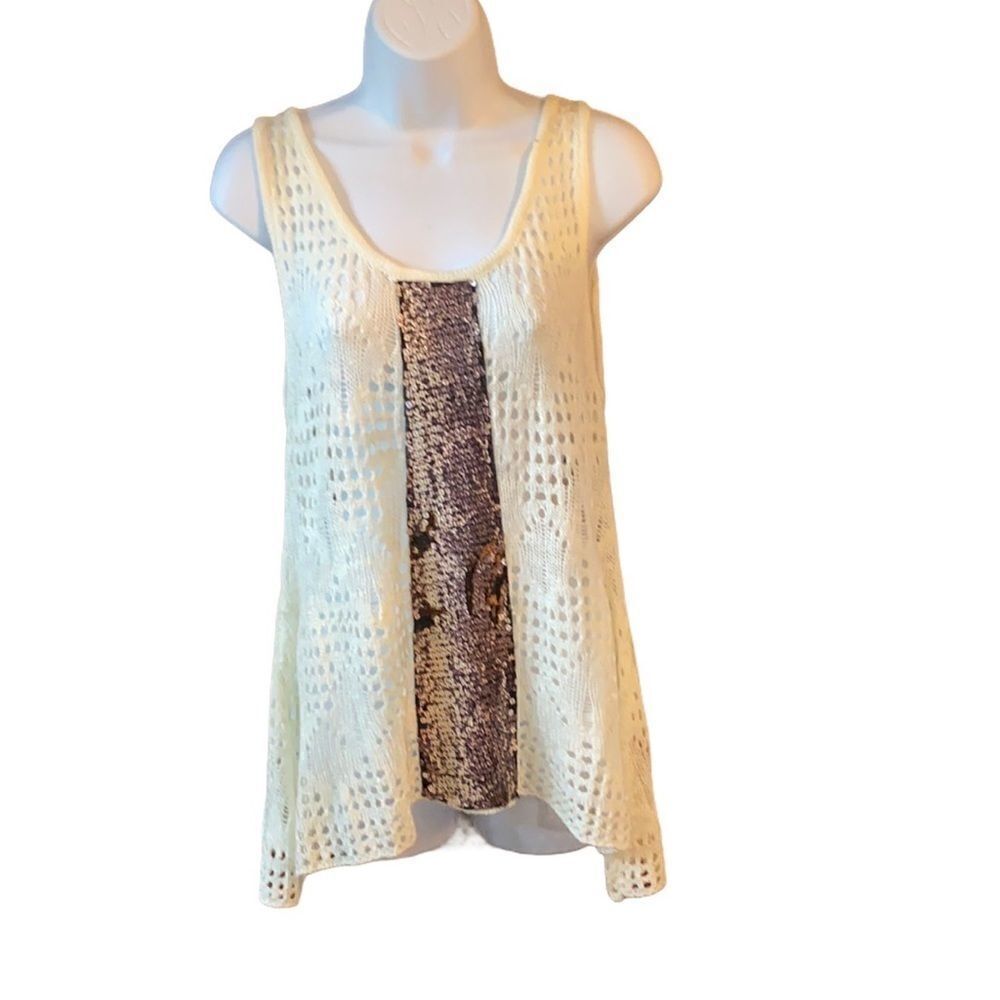 Hem & Thread Crochet Tank Top Size M